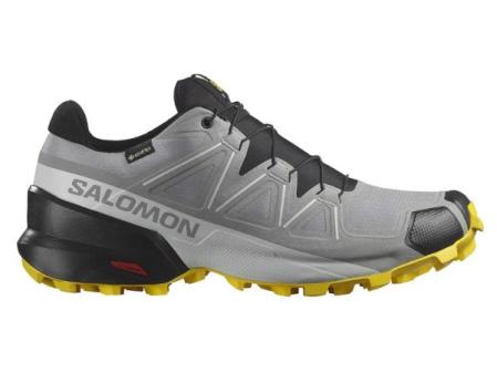 With Salomon Speedcross Gore‑Tex, mud all around