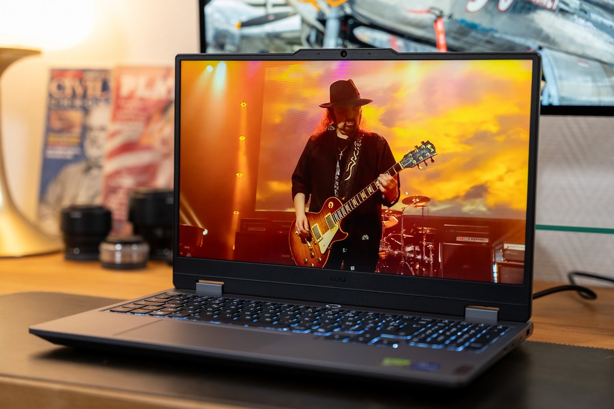 The 16:9 format is dated, but this IPS screen is perfectly calibrated. © Nathan Le Gohlisse for Clubic