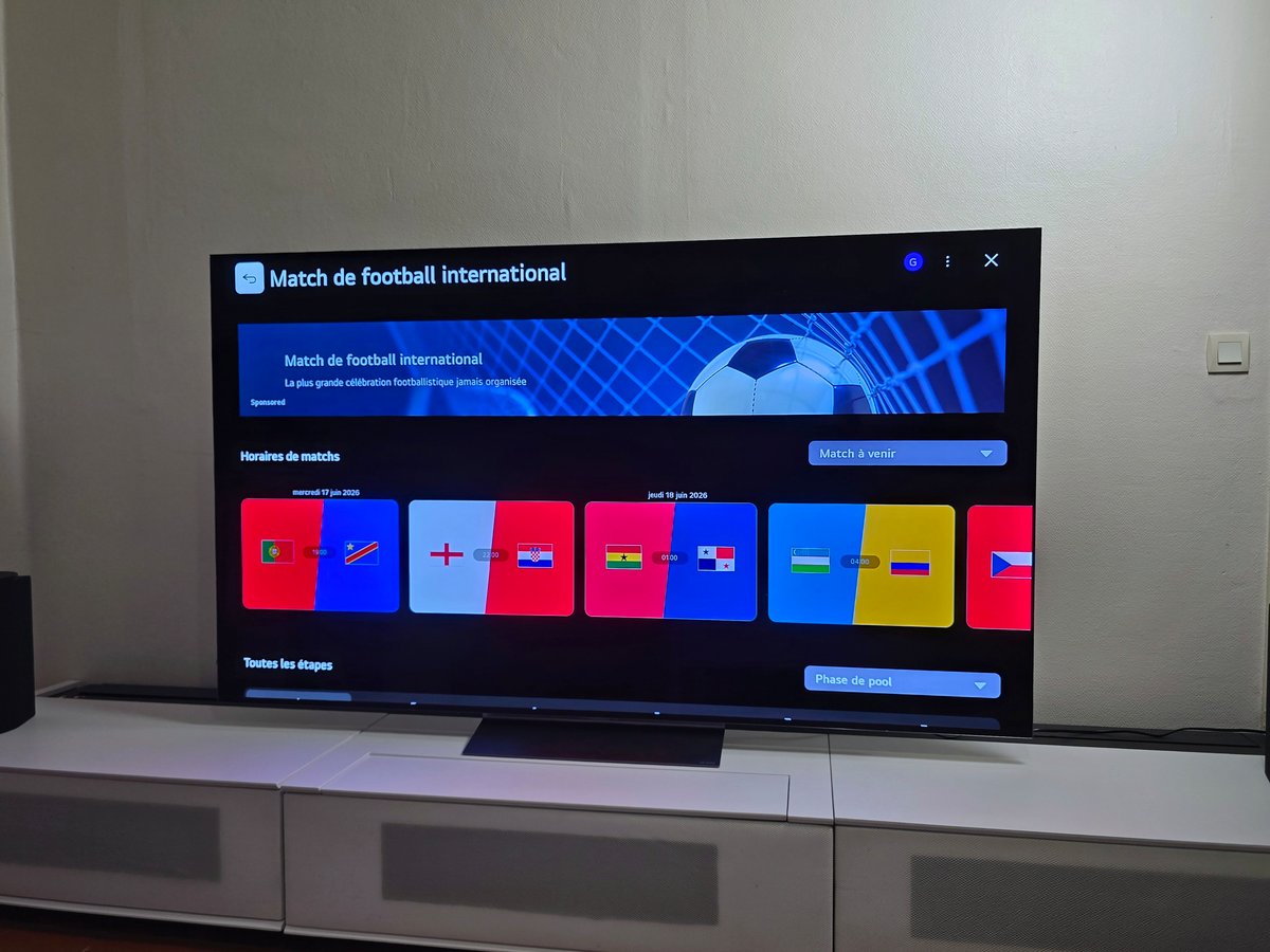 La nouvelle interface met davantage en avant les contenus, les recommandations et les services connectés de LG. © Matthieu Legouge
