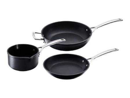 Le Creuset Set de menaje de aluminio antiadherente, 3 piezas, diámetro 16, 24 y 26 cm, para todas las fuentes de calor, incluso la inducción, Antracita/Plateado, 51804000010002