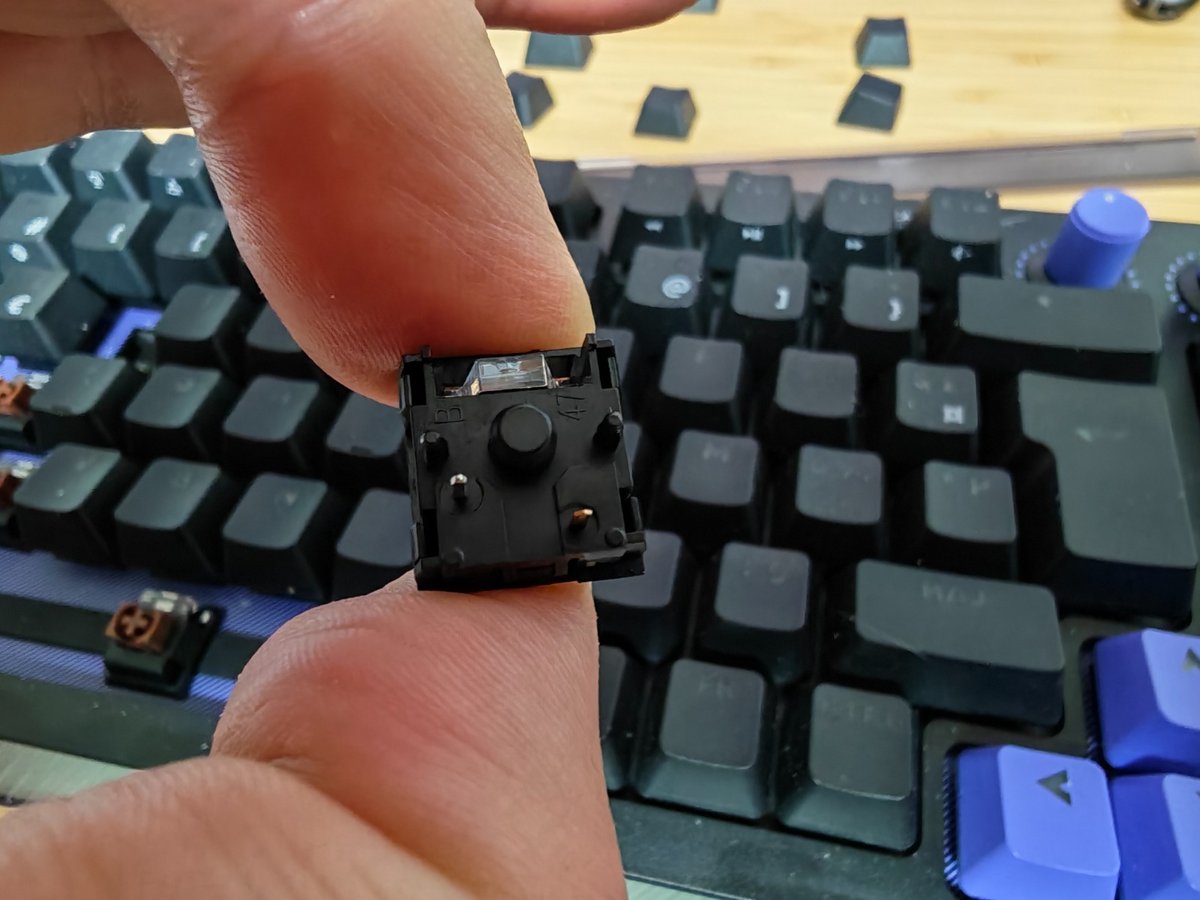 Logitech G512 X 75