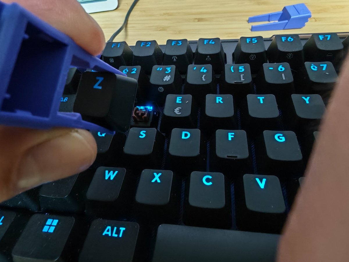 Logitech G512 X 75