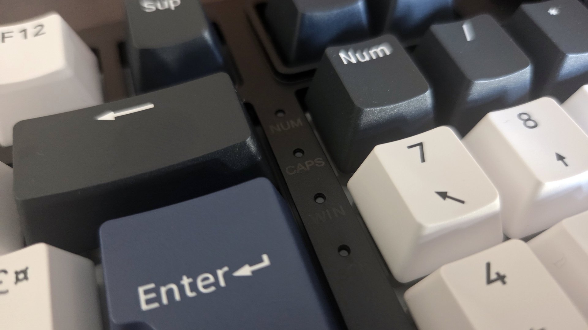 The G-Lab KEYZ Elite 400 HE