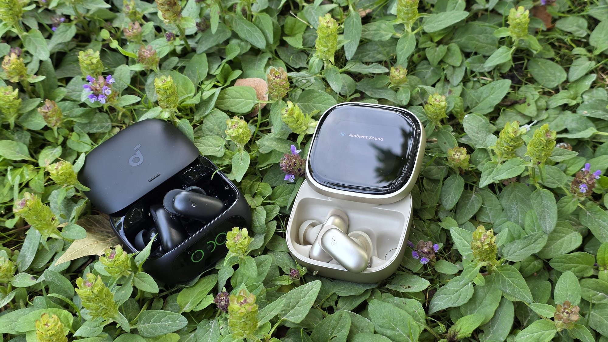 Charge case, thick but for good reasons © Guillaume Fourcadier for Clubic