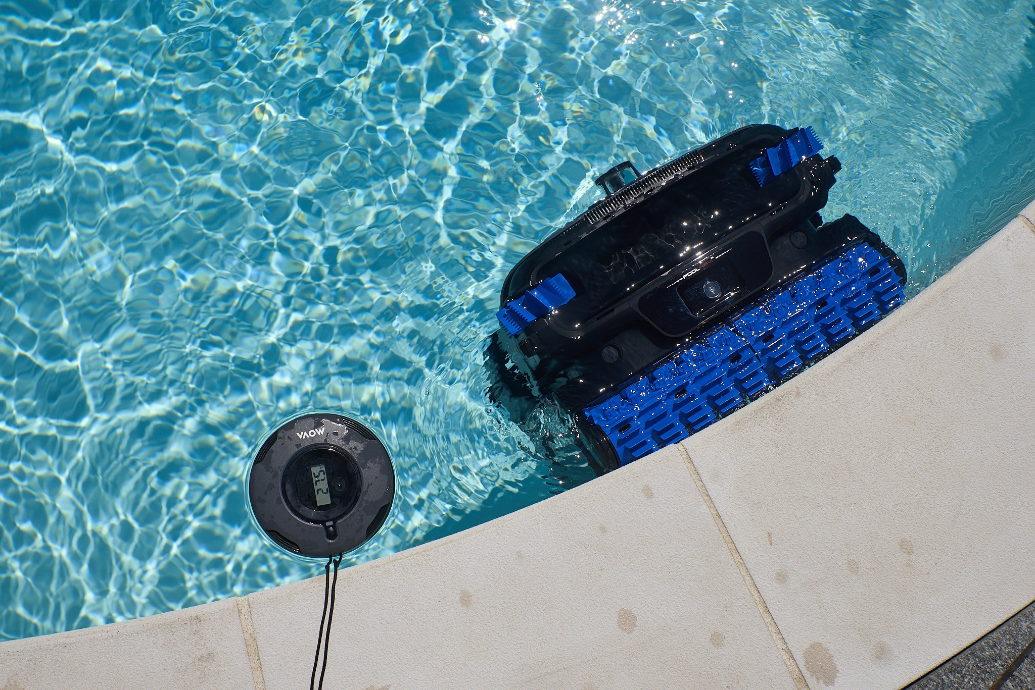 The Rover X10 and its AquaSonar © Marc Beekenkamp for Clubic