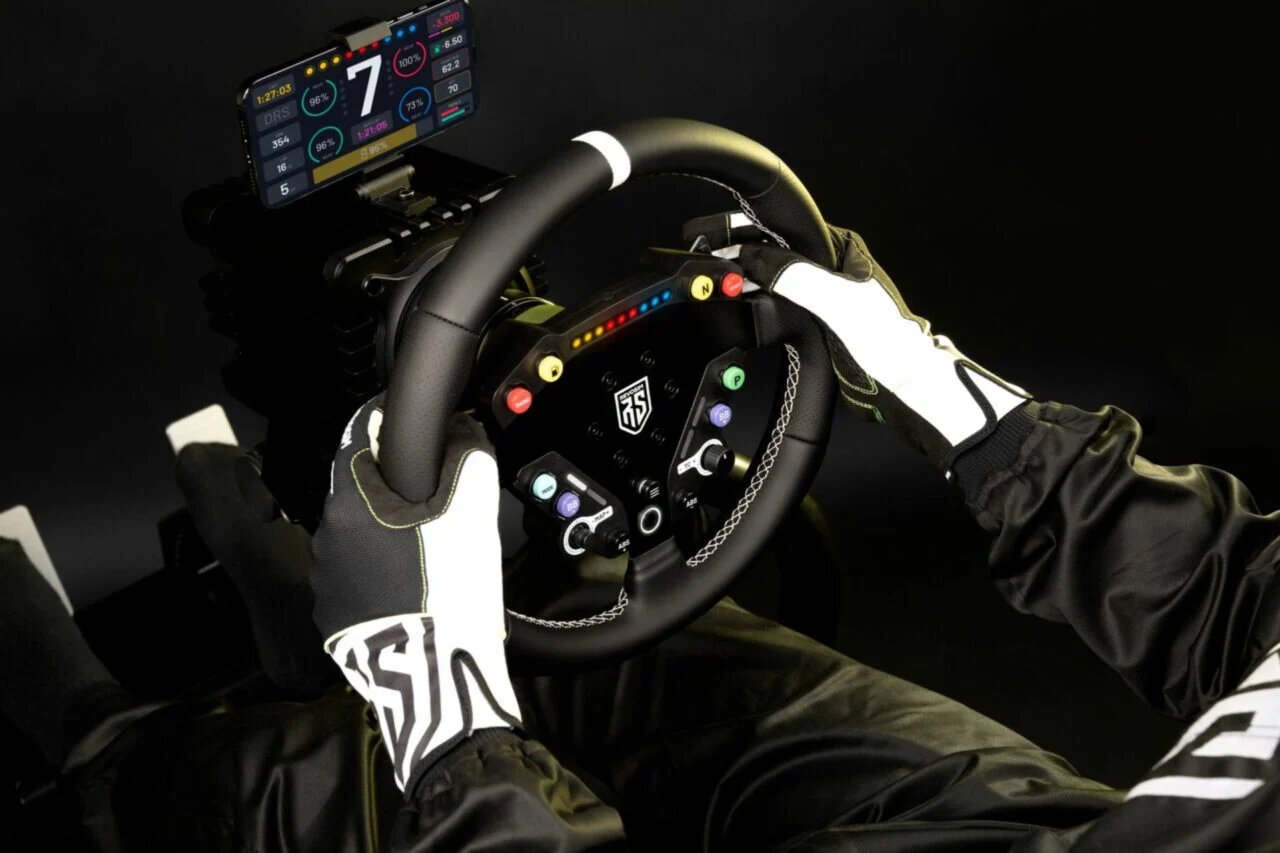 Non, les gants ne sont pas fournis… Mais ils existent en option ! ©Nerces pour Clubic