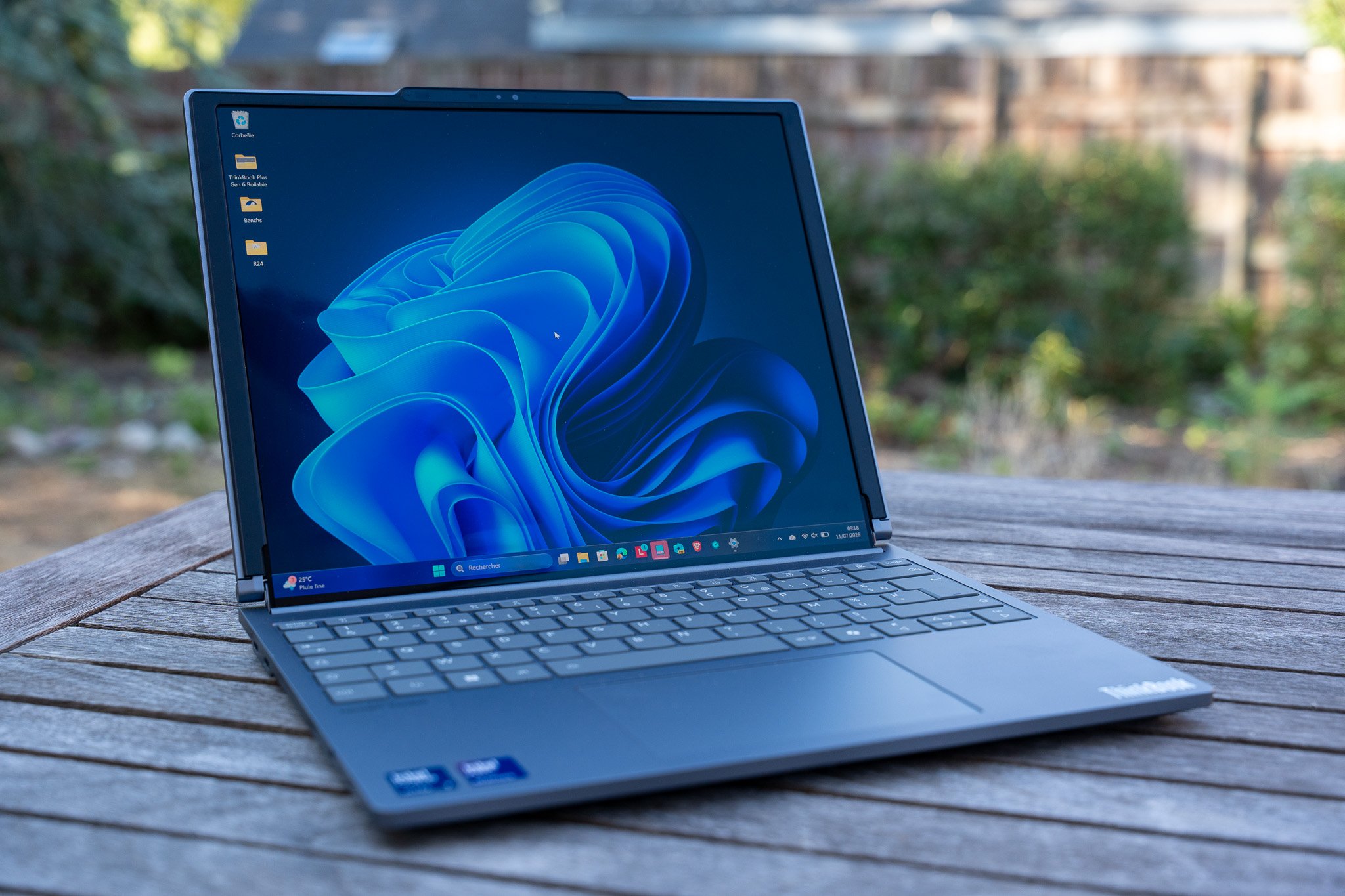The device, this time in its 14-inch form. © Nathan Le Gohlisse for Clubic