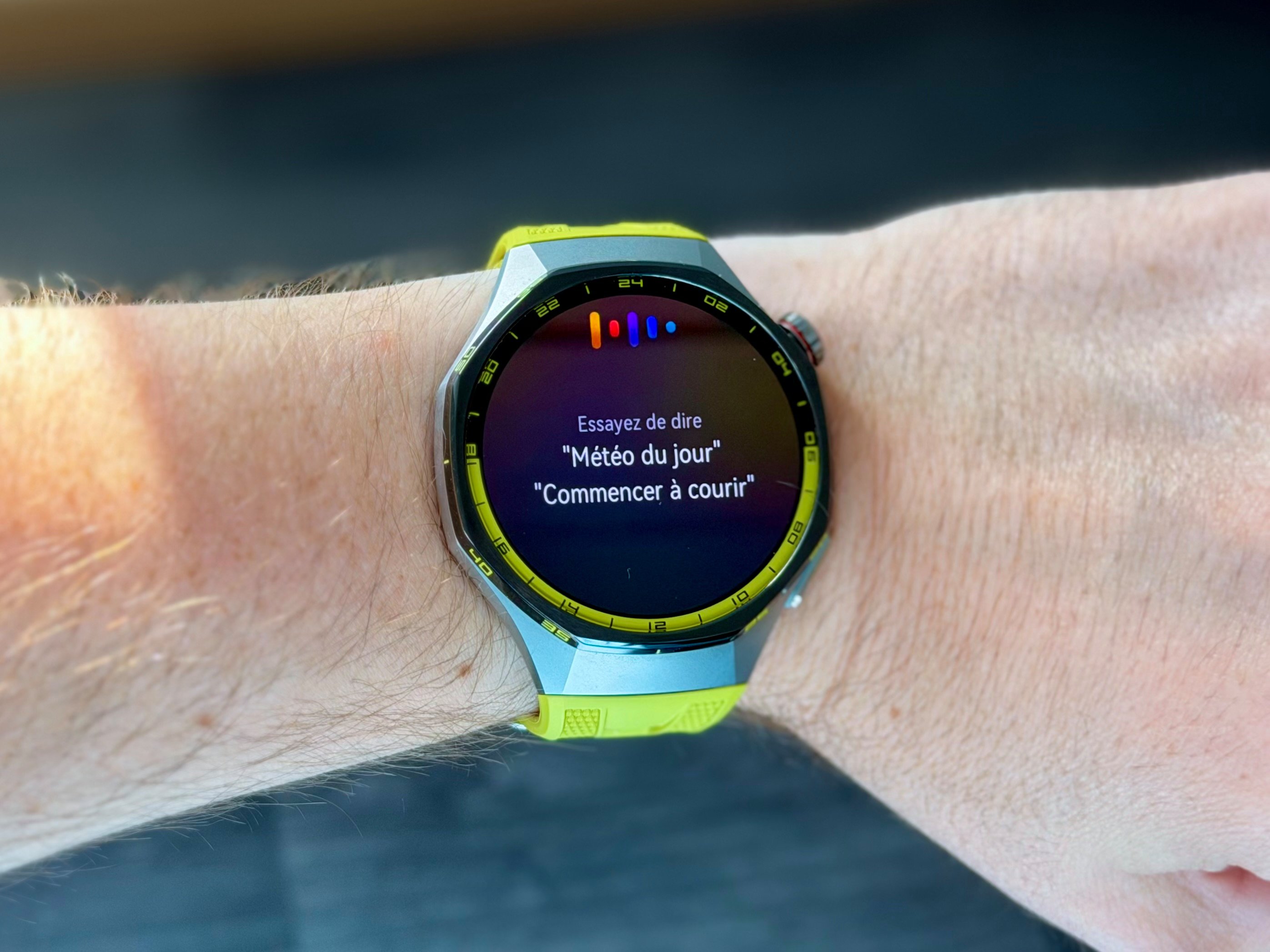 The voice assistant is as useful as Siri...©Mathieu Grumiaux for Clubic