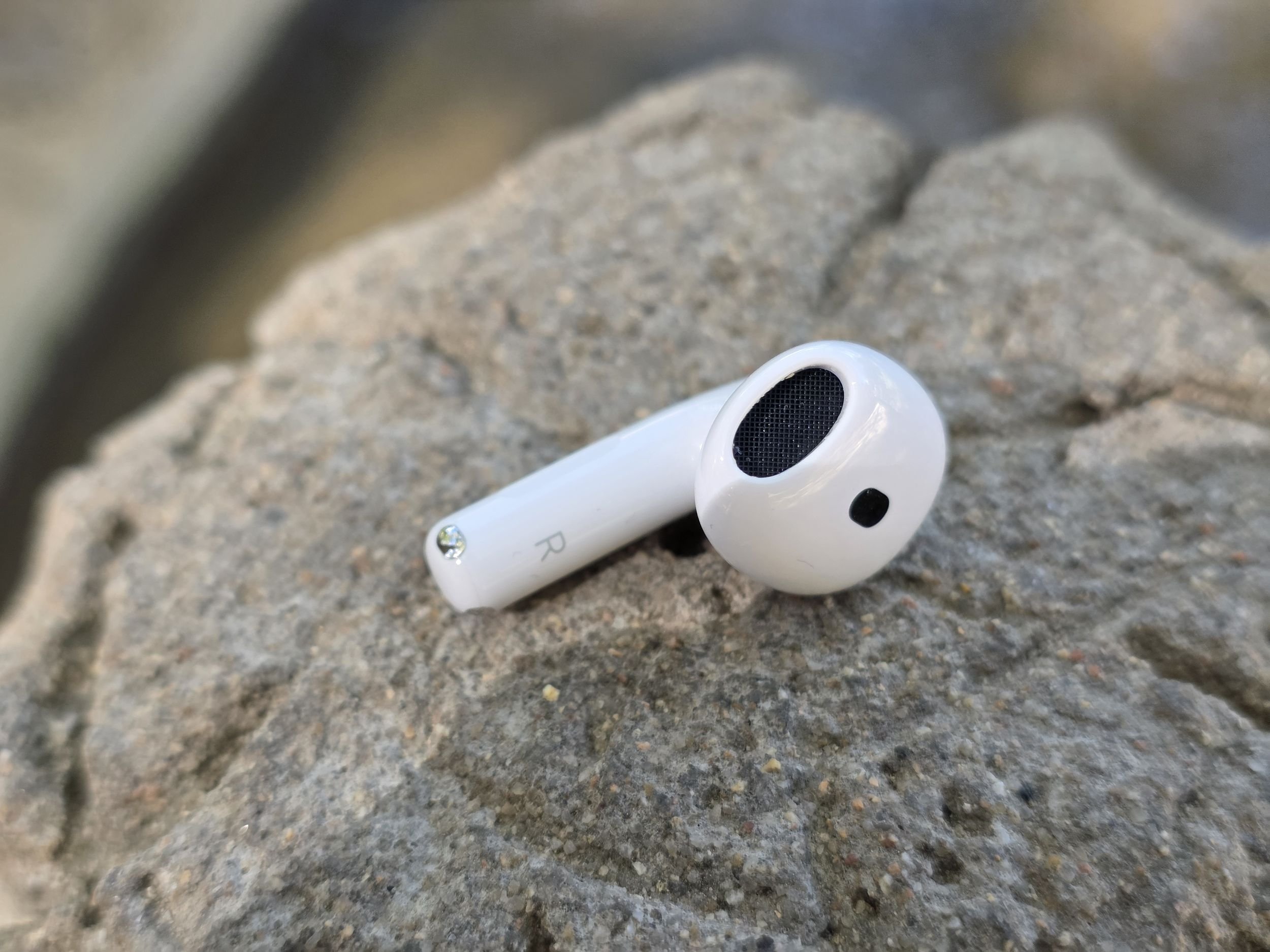 Apple, comme toujours reste particulièrement mystérieux concernant l'architecture sonore. Reste que cela marche vraiment bien © Guillaume Fourcadier pour Clubic