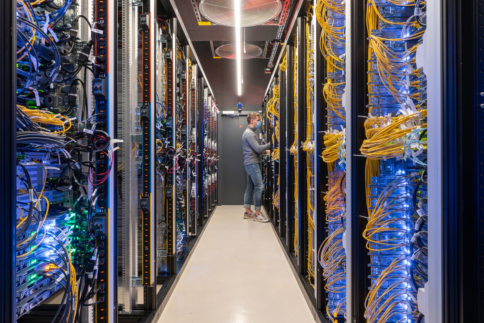 Infomaniak - Inside view of a data center