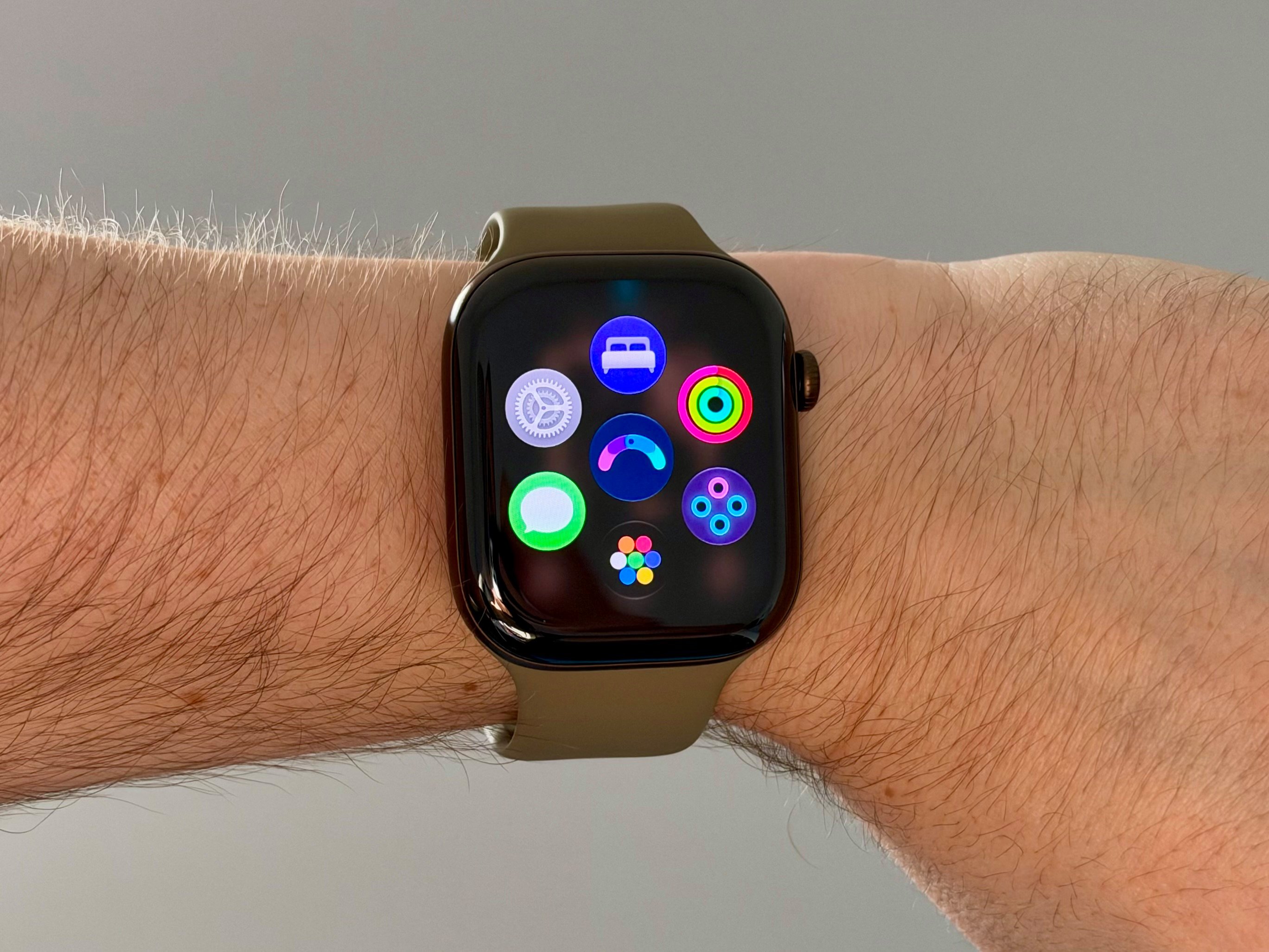 Six apps displayed automatically, to save time. And it works pretty well. ©Mathieu Grumiaux