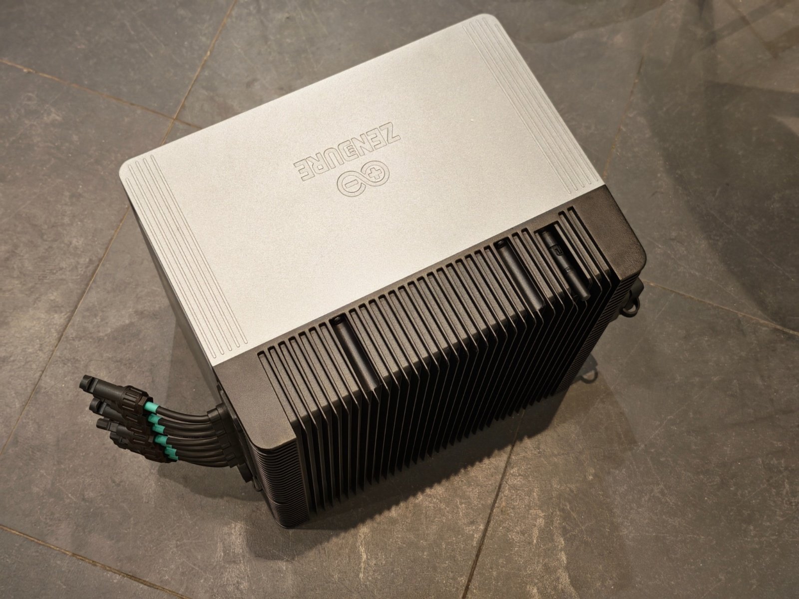 Zendure SolarFlow 2400 Pro